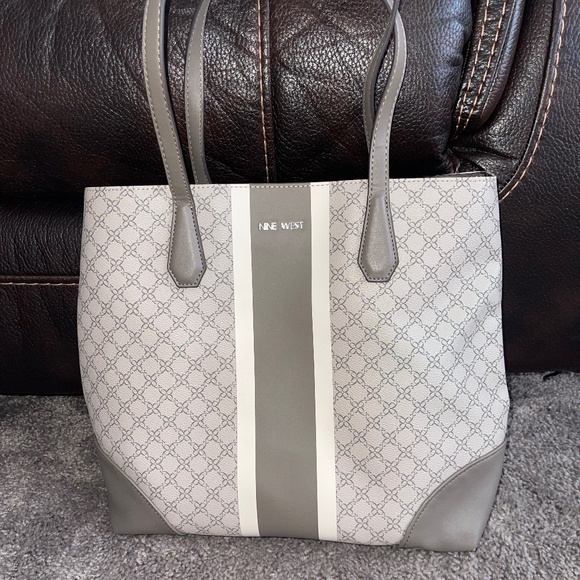 Nine West purse NEW - Picture 1 of 3